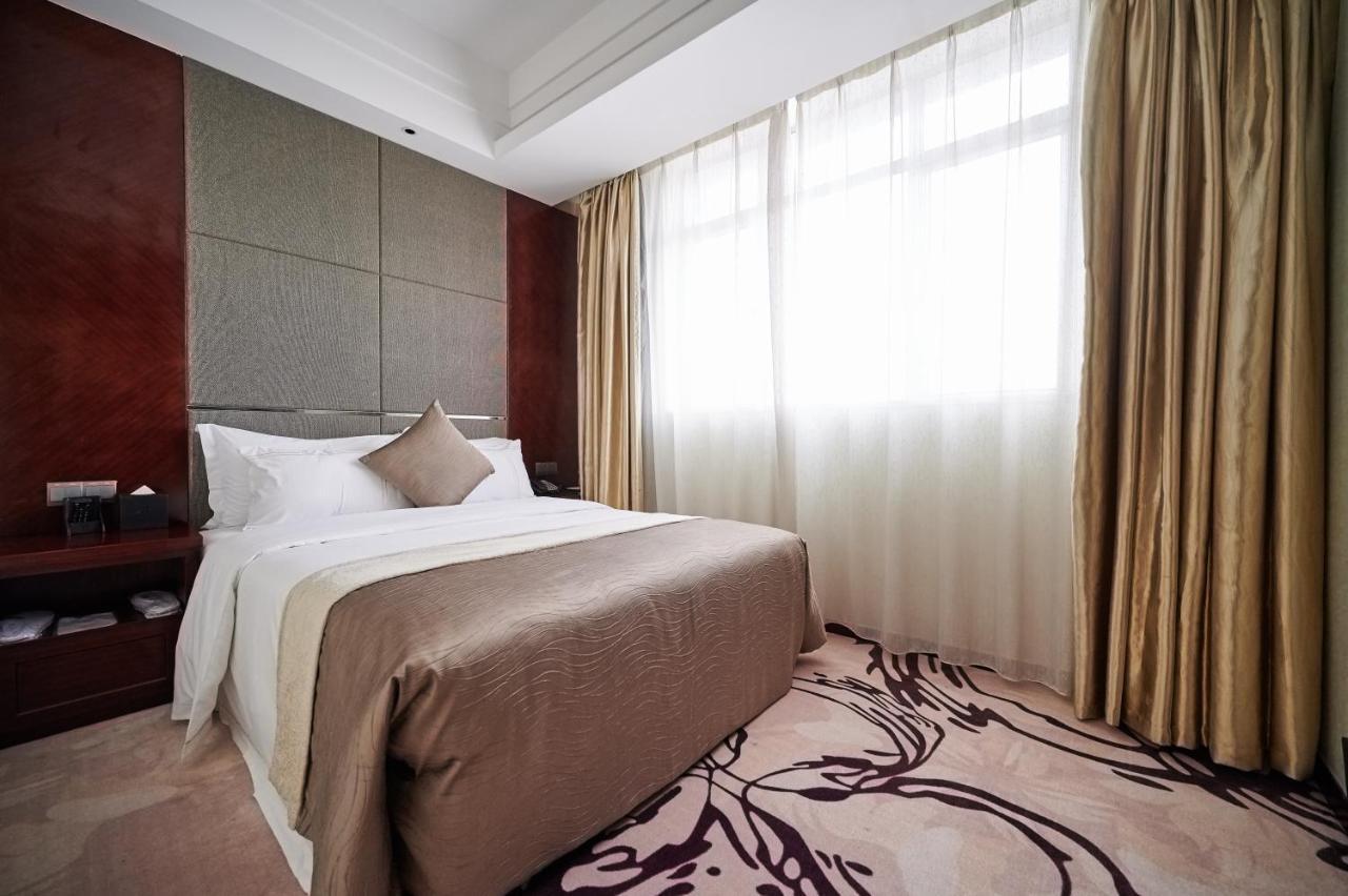 Foshan Jinlai Holiday Hotel Экстерьер фото