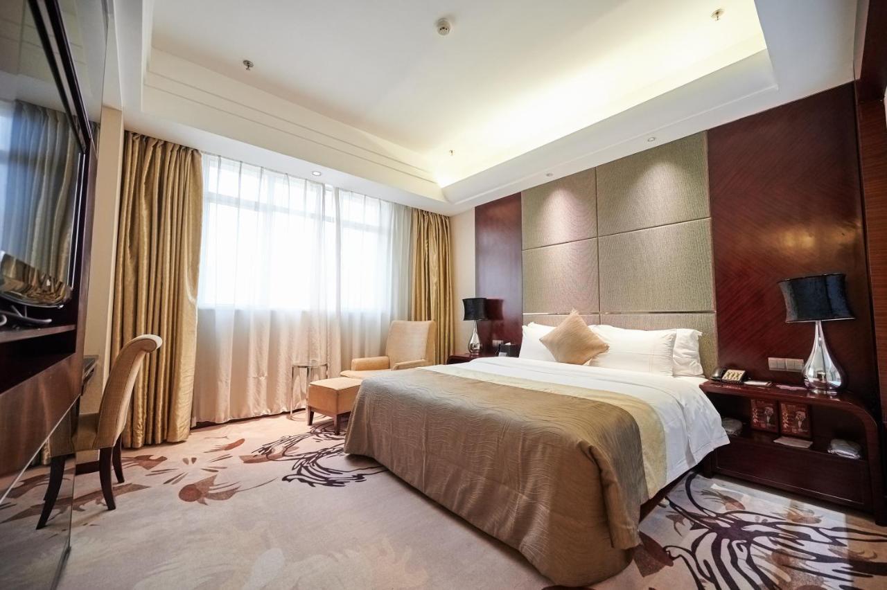 Foshan Jinlai Holiday Hotel Экстерьер фото