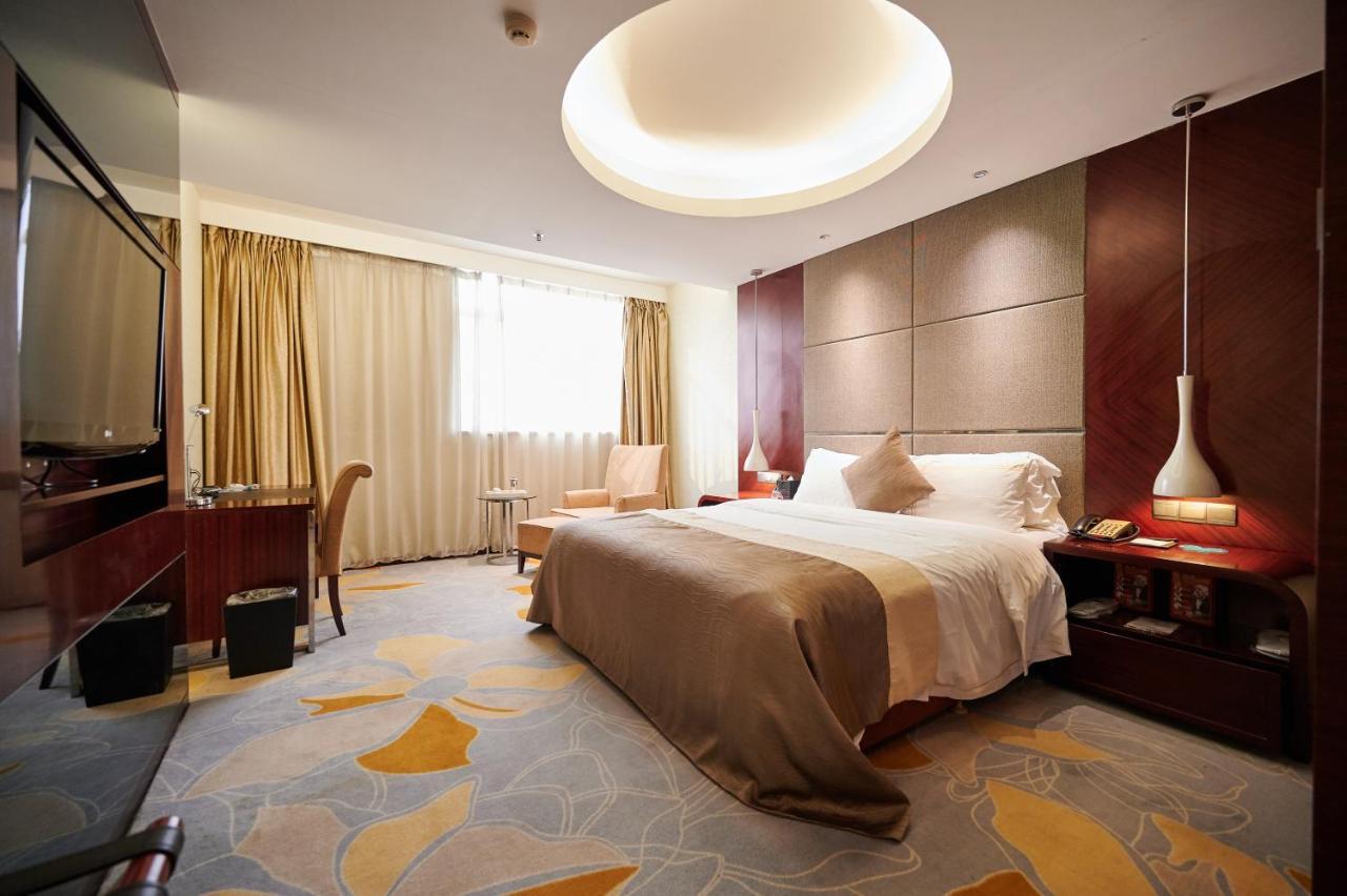 Foshan Jinlai Holiday Hotel Экстерьер фото