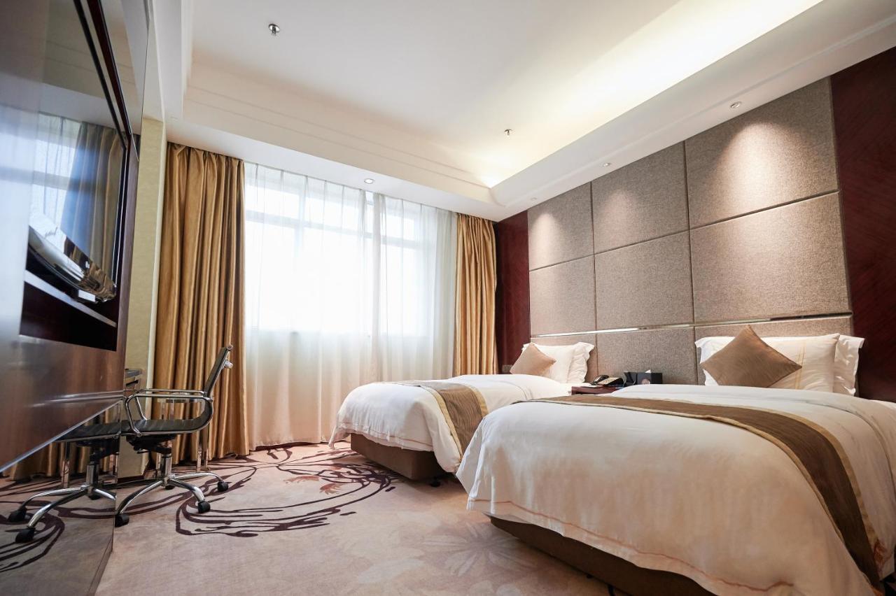 Foshan Jinlai Holiday Hotel Экстерьер фото