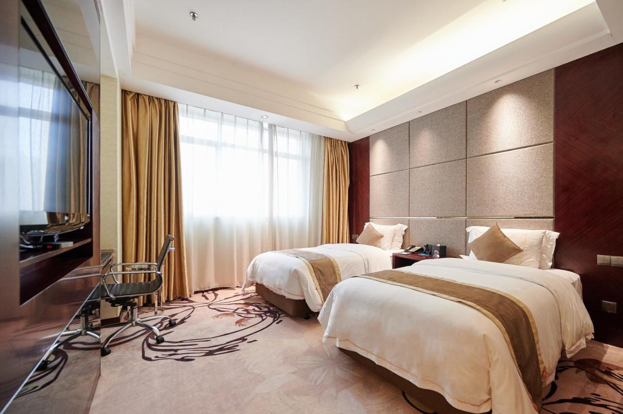 Foshan Jinlai Holiday Hotel Экстерьер фото