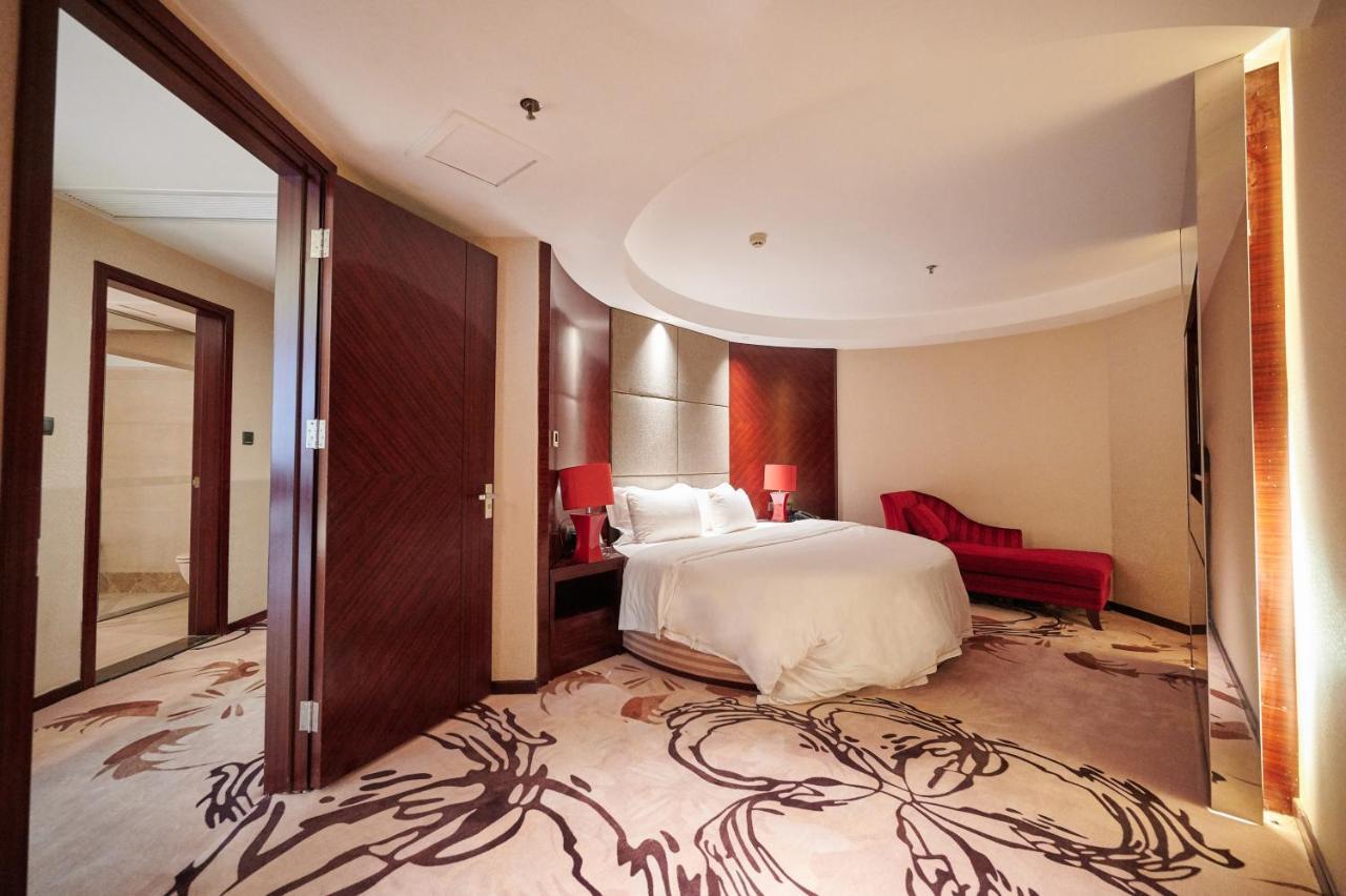 Foshan Jinlai Holiday Hotel Экстерьер фото