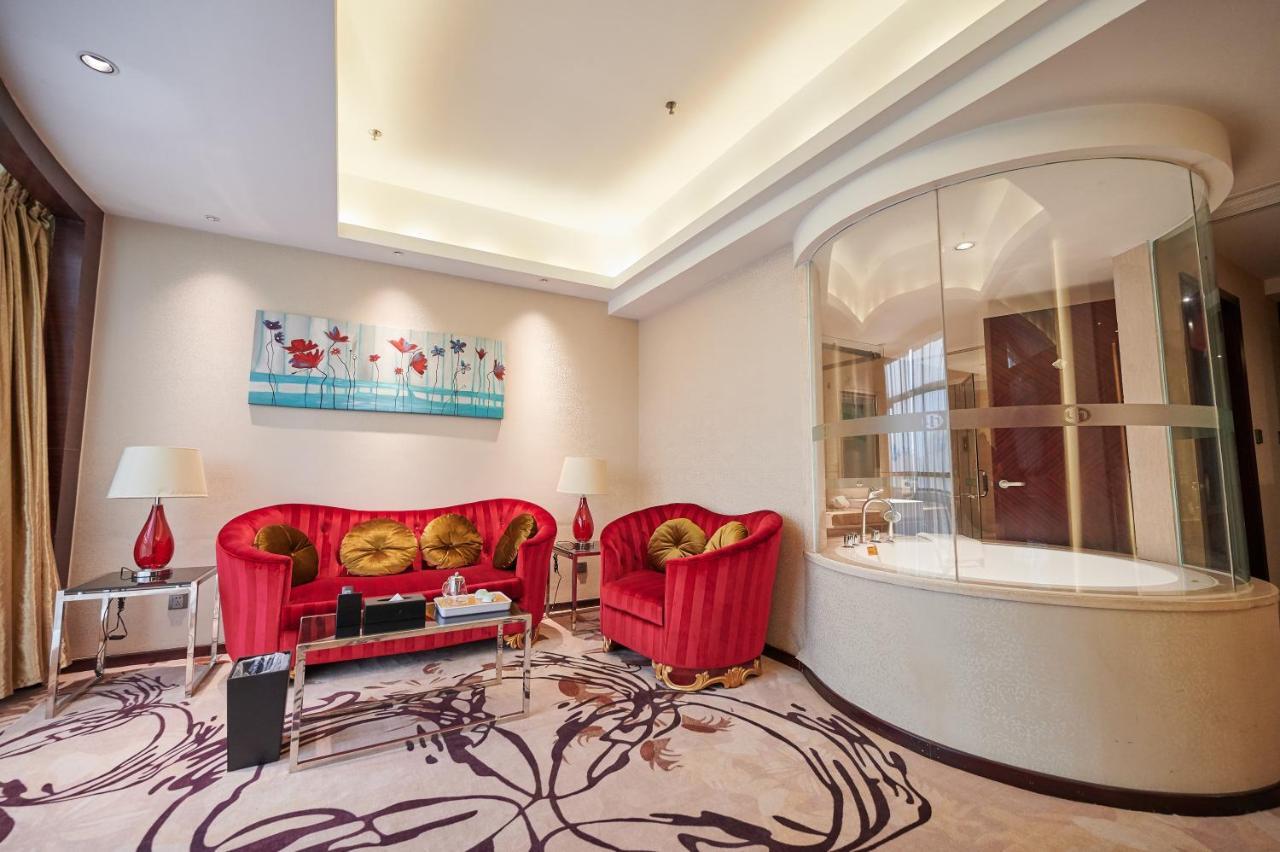Foshan Jinlai Holiday Hotel Экстерьер фото