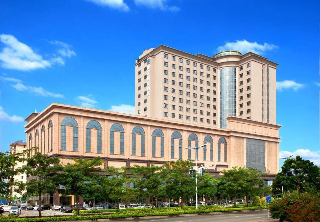 Foshan Jinlai Holiday Hotel Экстерьер фото